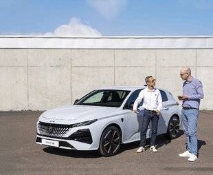 L'Auto-Journal 1191 Dans le sillage de la DS 4