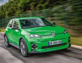 L'Auto-Journal 1197 Un avion, cette Renault 5 E-Tech 95 ch ?