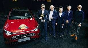 L'Auto-Journal 1201 Mercedes, pour la seconde fois