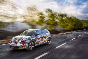 L'Auto-Journal 1201 LA FOURMI À PILES EN APPROCHE