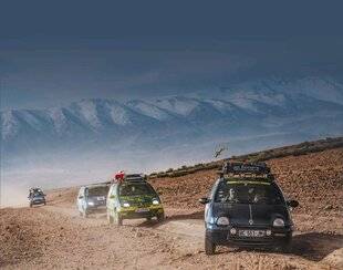 L'Auto-Journal 1202 La Twingo dans le désert