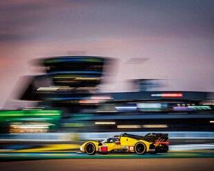 L'Auto-Journal 1210 24 H DU MANS : FERRARI SOUS PRESSION