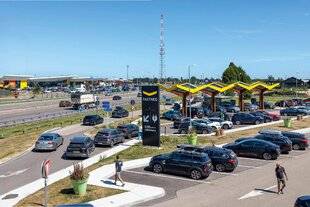 L'Auto-Journal 1212 LES MEILLEURES VOITURES ÉLECTRIQUES POUR PARTIR EN VACANCES