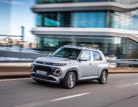 L'Auto-Journal 1215 HYUNDAI INSTER