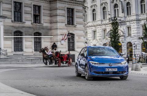 L'Auto-Journal 1217 Une petite Volkswagen qui fourmille d’ID