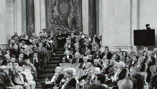 Réponses Photo 370 Discours d'une reine