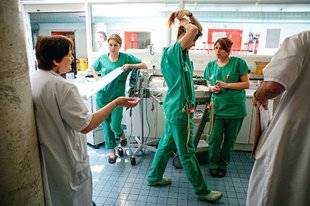 Top Santé 352 Des initiatives pour désengorger les urgences
