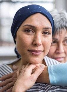 Top Santé 429 Les femmes survivent davantage au cancerque les hommes, mais ont plus d'effets secondaires