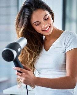 Top Santé 429 Bien choisir l'appareilpour sécher et styliser ses cheveux en même temps
