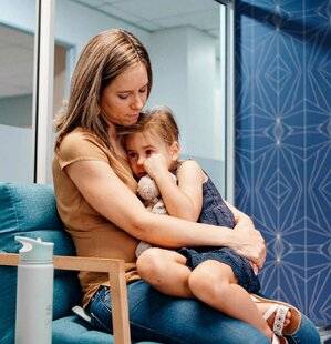 Top Santé 430 ENFANTS : COMMENT LES PRÉPARER AUX SOINS ?