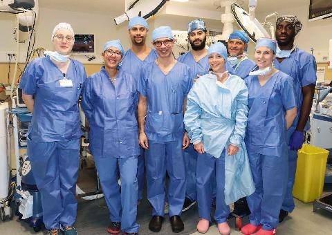 Top Santé 432 DANS LES COULISSES D’UN QUADRUPLE PONTAGE CORONARIEN