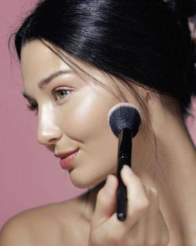 Top Santé 433 Bien choisir son pinceau pour le visage