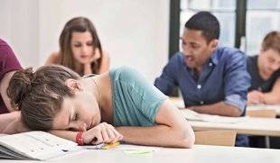 Science & Vie Junior 312 Ados épuisés ! Pourquoi une telle fatigue ?