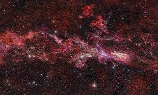 Science & Vie Junior 440 Quel est ce nuage multicolore ?