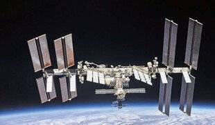 Science & Vie Junior 443 Des fuitessur l'ISS