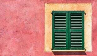 Maison & Travaux 340 Changer d'ouvertures ou de couleur de façade : qu'a-t-on vraiment le droit de faire ?