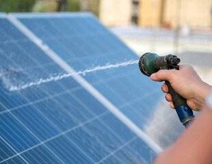 Maison & Travaux 344 Je prends soin DE MES PANNEAUX SOLAIRES