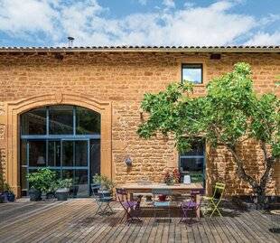 Maison & Travaux 345 DANS LE BEAUJOLAIS, les identités multiples d'une ancienne ferme