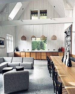 Maison & Travaux 346 4. OMNIPRÉSENT EN BARDAGE INTÉRIEUR, il modernise les styles