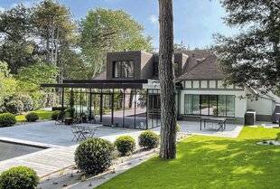 Maison & Travaux 352 5. D'ANCIENNES ÉCURIES DEVENUES une luxueuse villa