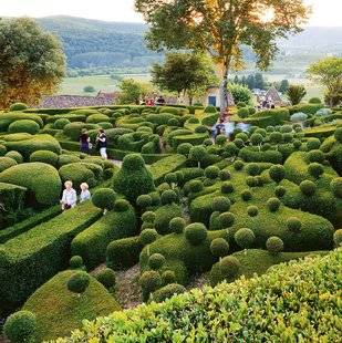 Pleine Vie 394 MARQUEYSSAC, DES JARDINS EN SUSPENSION