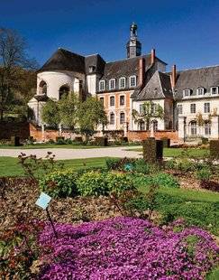 Pleine Vie 395 3 NOS PLUS BEAUX JARDINS D'ABBAYE
