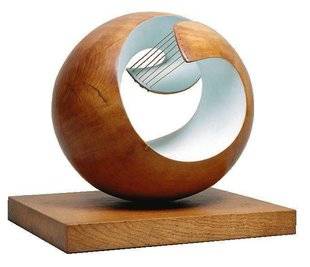 Pleine Vie 405 BARBARA HEPWORTH, STAR MÉCONNUE DE L'ART ABSTRAIT