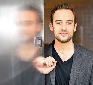 Pleine Vie 407 JOËL DICKER EN 4 INFOS