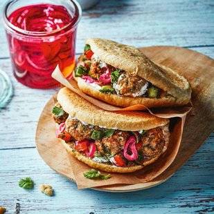 Pleine Vie 407 Pain pita fourré au veau et crudités