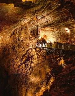 Pleine Vie 411 3. NOS 4 GROTTES POUR UNE VISITE AU FRAIS