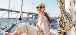 Pleine Vie 457 SES LUNETTES DE SOLEIL
