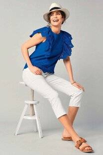 Pleine Vie 458 La broderie anglaise PREND DES COULEURS