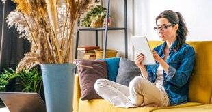 Pleine Vie 468 Bien choisir UNE LISEUSE NUMÉRIQUE