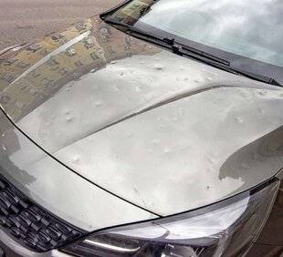 Pleine Vie 471 Un violent orage de grêle a bosselé ma voiture et fissuré le pare-brise. Mon assureur peut-il refuser de couvrir les réparations ? OLIVIA D., MONT-DE-MARSAN (LANDES)