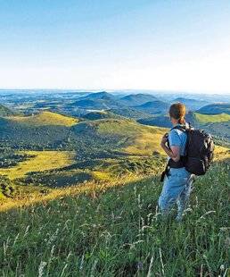 Pleine Vie 472 Sur les sentiers du Puy-de-Dôme