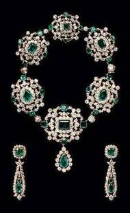 Pleine Vie 476 MERVEILLEUSES PARURES