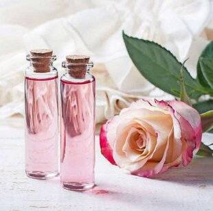 Pleine Vie 478 LES EAUX FLORALES, nos alliées beauté super naturelles