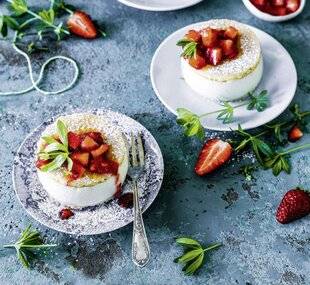 Pleine Vie 480 Timbale amande et compotée de fraise
