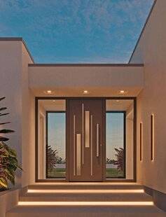 Le Journal de la Maison 564 LES PORTES SOIGNENT NOTRE ENTRÉE