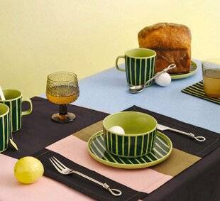 Le Journal de la Maison 577 Marimekko reste fidèle à son ADN : cette saison, ce sera de l'audace et encore de l'audace.