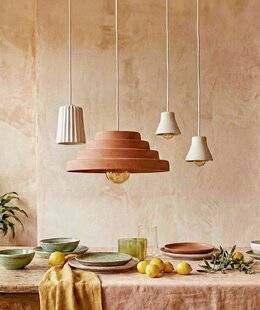 Le Journal de la Maison 578 Les suspensions en porcelaine de Luz Editions.