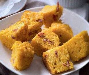 Mon Jardin & Ma Maison 774 Minicakes de potimarron au chorizo et au comté