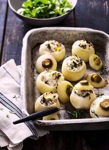 Mon Jardin & Ma Maison 781 Navets farcis aux champignons et au fromage frais