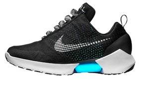 Science & Vie 1219 Des baskets dont les lacets se lacent tout seuls