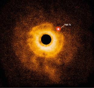 Science & Vie 1296 LE JAMES-WEBB A DÉCOUVERT SA PREMIÈRE EXOPLANÈTE !
