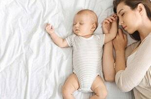 Science & Vie 1296 Jeunes parents : tentez de préserver quelques nuits de sommeil !