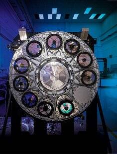 Science & Vie 1301 NANCY GRACE ROMAN LA TRAQUER GRÂCE AUX SUPERNOVAE