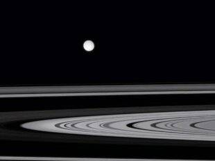 Science & Vie 1304 ENCELADE INFLUENCE L'ESPACE SUR 500 000 KM