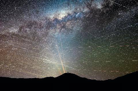 Science & Vie 1308 LES SATELLITES VONT DÉNATURER LE CIEL NOCTURNE