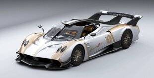 Sport Auto 746 Enlève le haut…